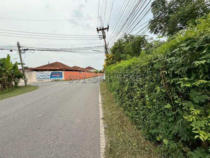 ขายที่ดิน 3 แปลงติดกัน 16 ไร่ ริมถนน ใกล้วัดหลวงพ่อโสธร ตรงข้ามหมู่บ้านมารวย ฉะเชิงเทรา การเดินทางสะดวกใกล้แหล่งชุมชน 6