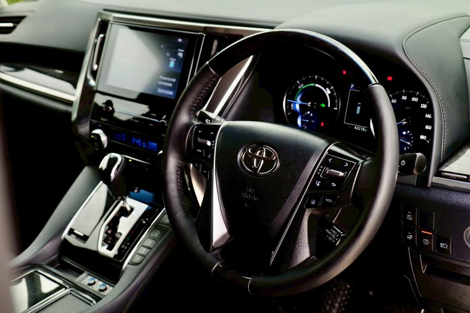 Toyota Alphard 2.5 SR-C Package ปี 2022 สีขาว ไมล์น้อย รถสวยพร้อมใช้สุด รูปที่ 11