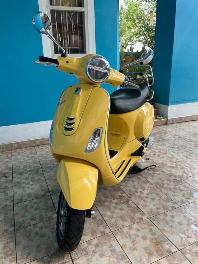 Vespa LX 125 สีเหลืองสวยมาก รถมือ 2