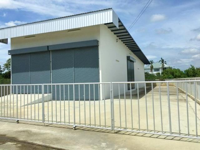 ติดถนนกาญจนา ม.เนติบัณฑิตสถาน 1 กม. ให้เช่าโกดังเก็บสินค้า พร้อมออฟฟิศ 265ตร.วา. 255ตร.ม. เต็นท์คุณพ้ง สมาคมปักษ์ใต้ . ร 5