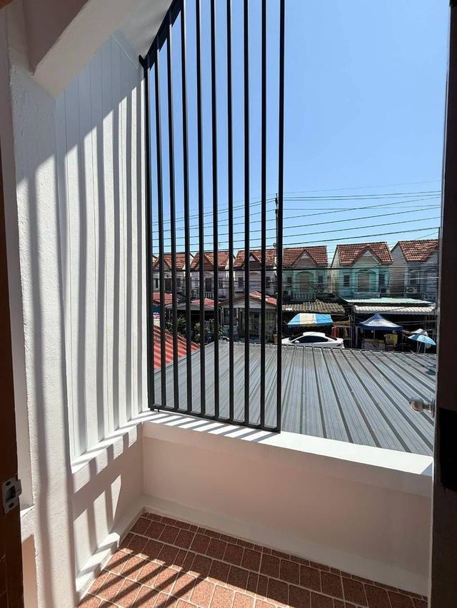 💥 บ้านหนองจอก ทำเลค้าขายได้! หมู่บ้านอมรทรัพย์ ฟรีค่าโอน แถมเฟอร์นิเจอร์ 🎁🏡 #Shorts 12