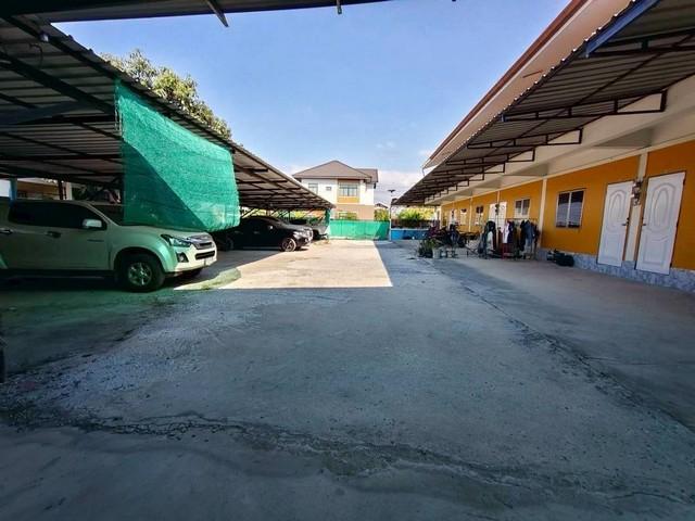 หอพักว่างปล่อยเช่าหนองตำลึงชลบุรี ซอยศาลเจ้าพ่อปลัดพลาย ห้องว่างชั้นล่าง 1 ห้อง ค่าเช่าเดือนละ 2600 บาท 8