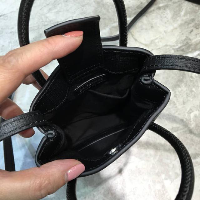 กระเป๋า Phone Bag ใช้ครั้งเดียว สภาพใหม่มาก 5
