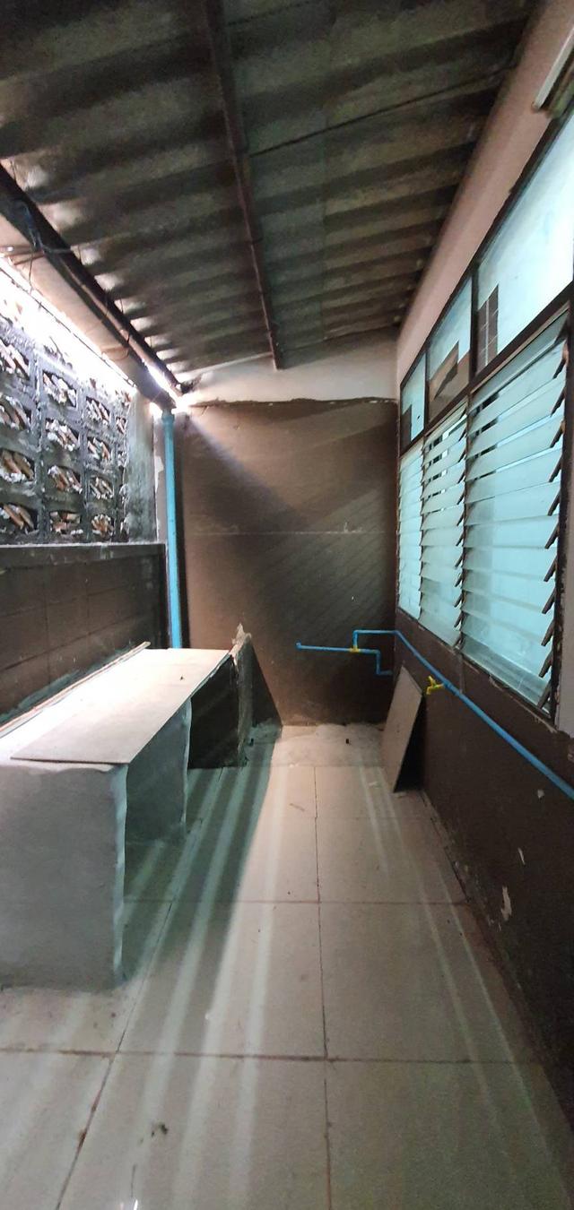 ขายทาวน์เฮ้าส์ ชั้นเดียว ม.สินสมบูรณ์ พุทธมณฑล สาย4 ฝั่งถนน เพชรเกษม พื้นที่ 20 ตรว. 2นอน 1น้ำ 1ครัว 1ห้องโถง ขาย1.1 ล. สนใจติดต่อ : โทร 064-0479411 ห 8