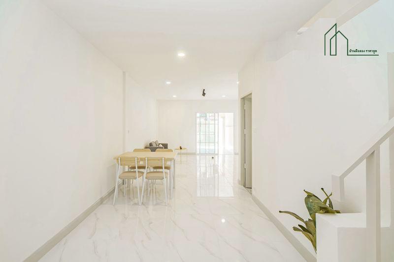 ทาวน์เฮ้าส์หมู่บ้านมนวดี วัดลาดปลาดุก รีโนเวทพร้อมอยู่ 6