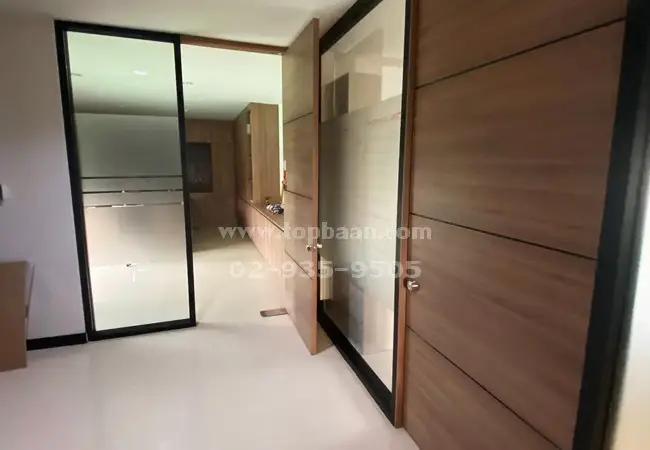 ให้เช่าโฮมออฟฟิศ 4 ชั้น พร้อมใช้งาน พื้นที่ใช้สอย 700 ตร.ม.ที่จอดรถ 15 คัน 5