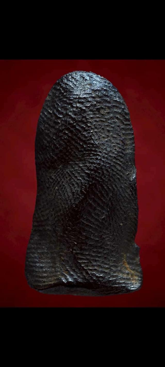 พระรอด กรุ มหาวัน วรรณะสีดำ คมชัด เนื้อแกร่ง กรีดกระจก ได้ รูปย่อยที่ 2