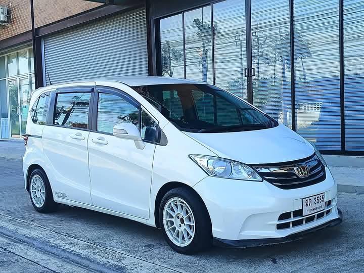 Honda Freed สภาพนางฟ้า 3