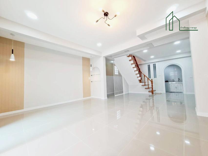 ทาวน์เฮาส์ 2 ชั้น ทรัพย์ดินทอง เทพารักษ์ รีโนเวทใหม่พร้อมอยู่  3