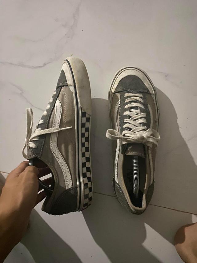 รองเท้า vans มือสอง