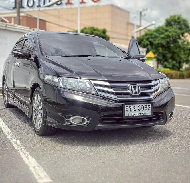 รหัสรถ QT3082 Honda City 1.5 SV เกียร์ Auto สีดำ ปี 2012 (Top)