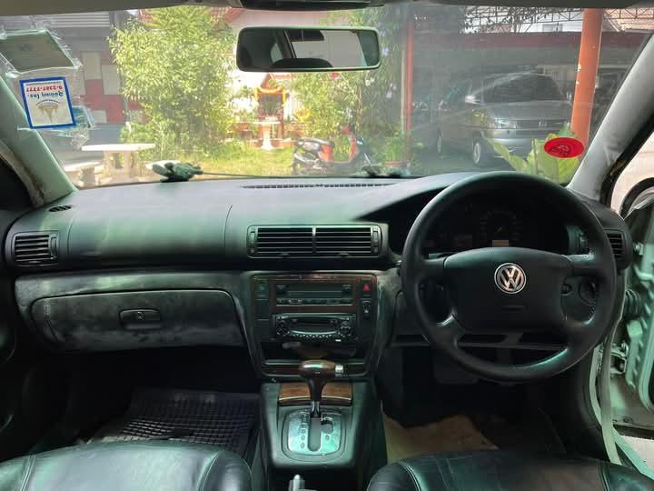 Volkswagen Passat 2000 8