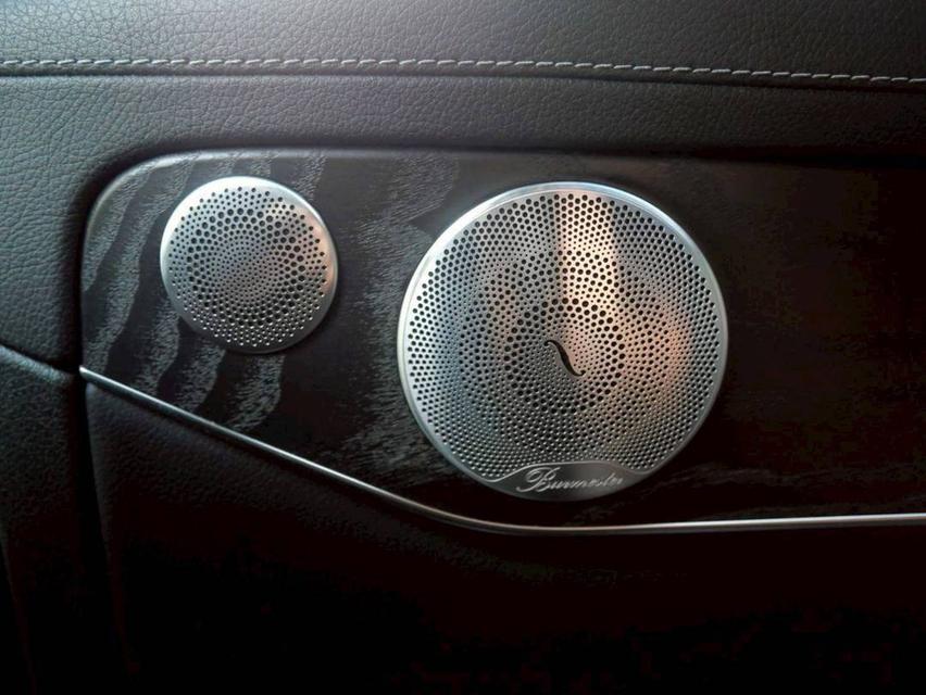 2018 Benz GLC 250d AMG เทา 11