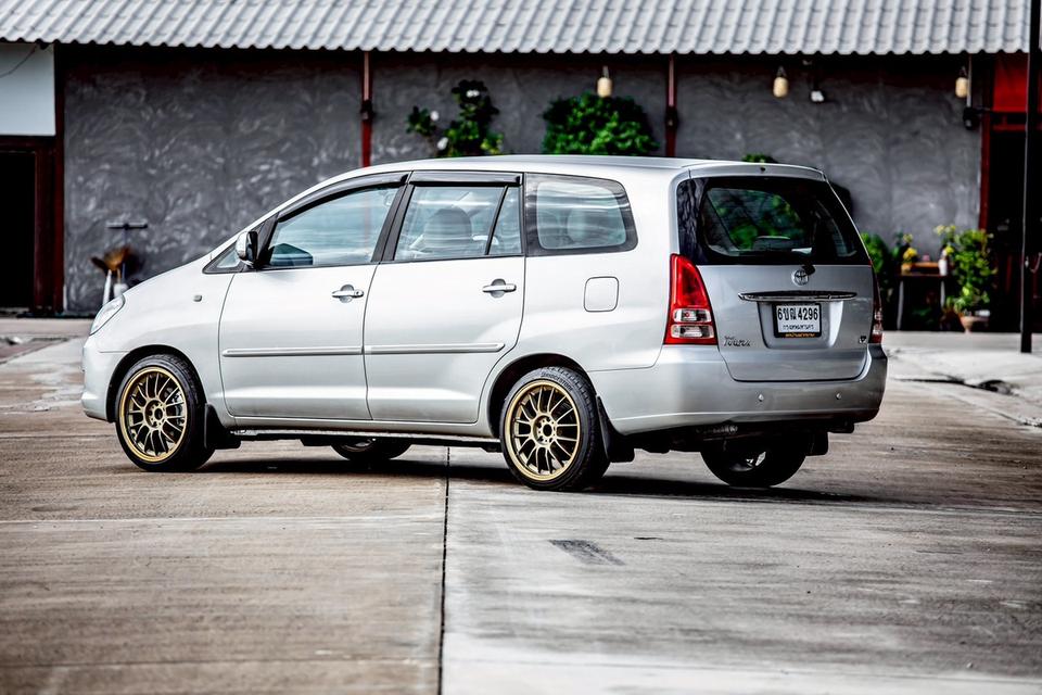Toyota INNOVA 2.0V AT ปี 2007 สีเทา  9