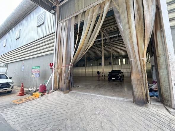ให้เช่าโกดัง 1,200 ตร.ม. เพดานสูงเกิน 9 เมตร ถนนประชาชื่น เขตบางซื่อ 1