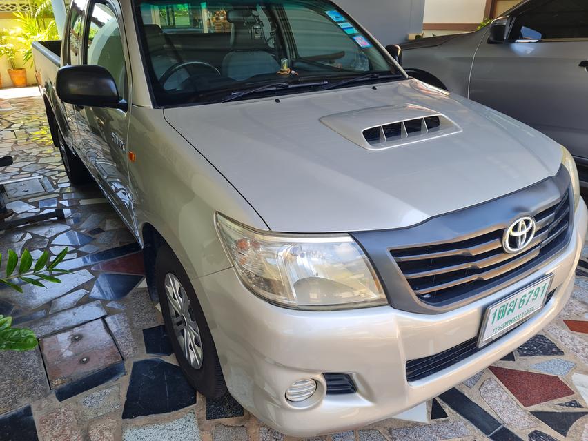 รถยนต์ Toyota. vigo cab
