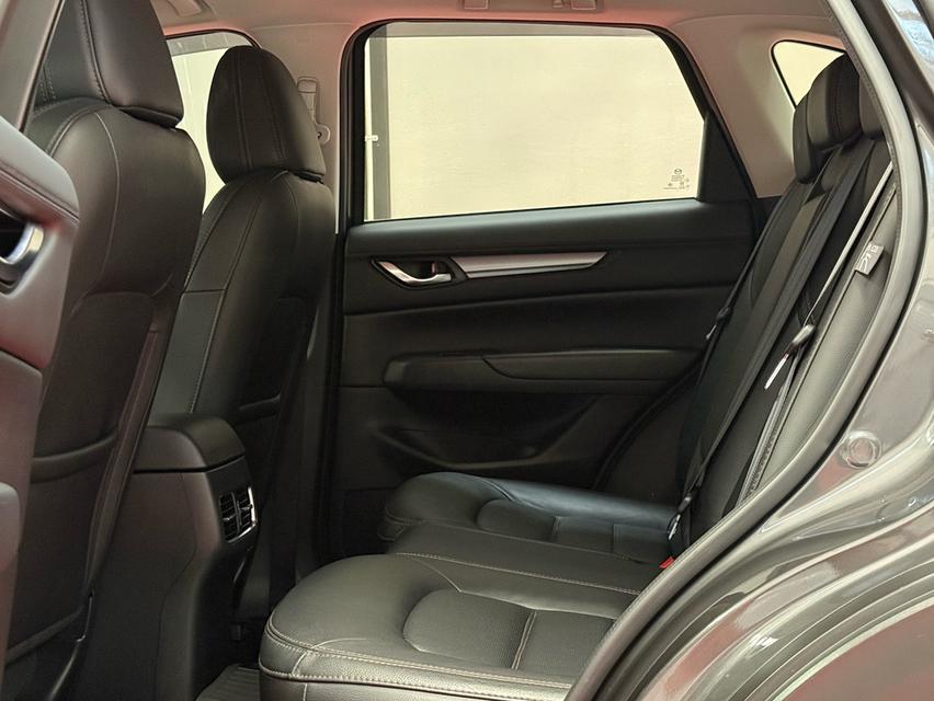 2019 MAZDA CX5 2.0 รถมือเดียวออกป้ายแดง รถวิ่งน้อย เข้าศูนย์ตรงระยะ รถไม่เคยมีอุบัติเหตุครับ 14