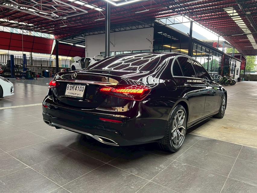 Mercedes-benz E220D w213 2.0 AMG Sport ปี2022 4