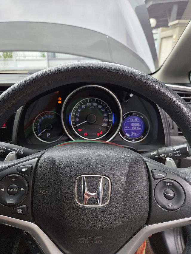 ขายรถHonda Jass รุ่นAT GK1.5SV ปี2014 เจ้าของ(ผู้หญิง)ขายเอง รถบ้านใช้มือเดียว สภาพดี ขายเพราะมีรถหลายคัน รูปที่ 7