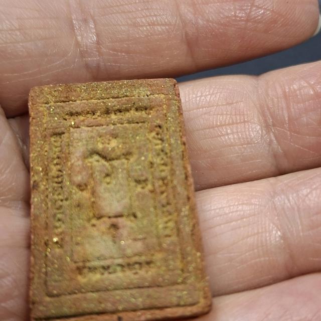 หลวงพ่อแดงวัดเจาบันไดอิผฐ