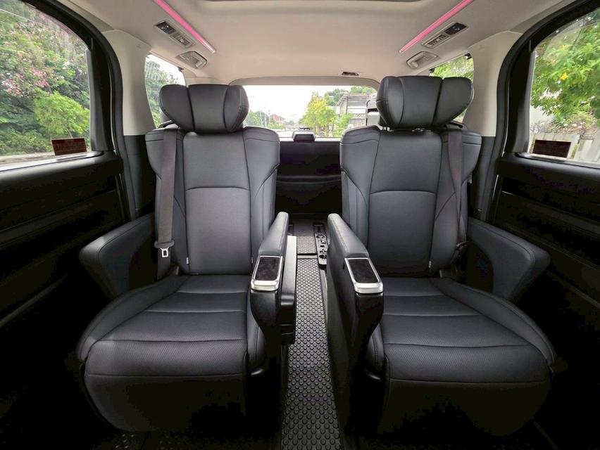 Toyota ALPHARD SC สีขาว ปี 2022 ไมล์ 60,000 กม.  12