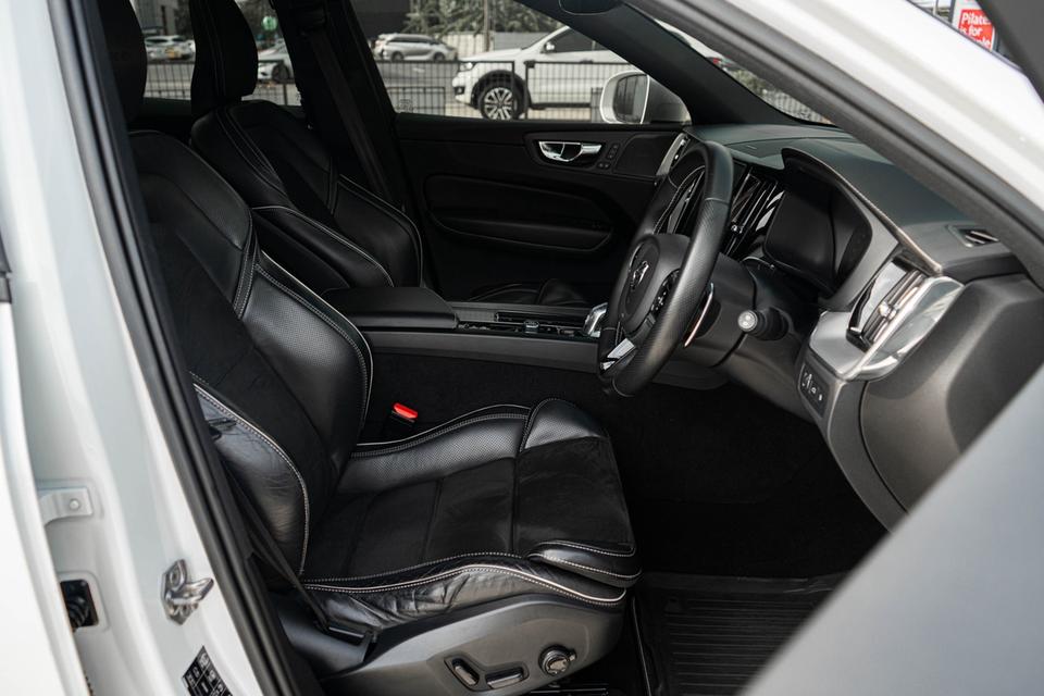 รหัสรถ CBL4224  Volvo XC60 2.0 T8 Inscription AWD SUV 2019 รูปที่ 11