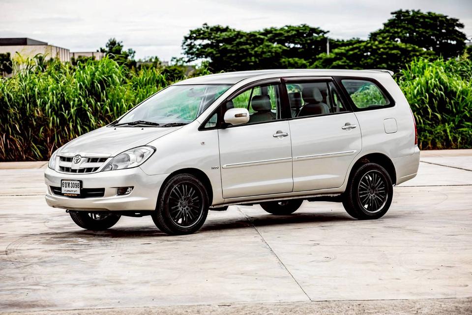 Toyota INNOVA 2.0V เกียร์ Auto 7 ที่นั่ง ปี 2005 สีน้ำตาล