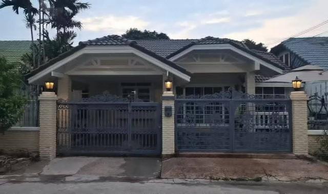 ขายบ้านพัทยาใต้ฝั่งทะเล หมู่บ้าน แสงชัยวิลล่า หมู่บ้านติดกับถนนนพัทยาใต้ 1