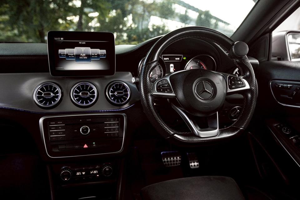 Mercedes Benz Gla250 ปี 2017 13