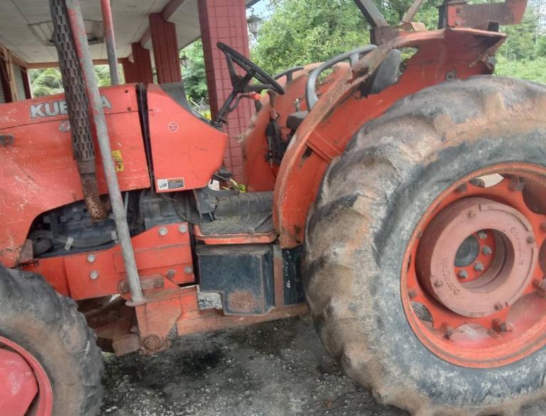 ขาย KUBOTA M7040 ไม่มีเล่มทะเบียน