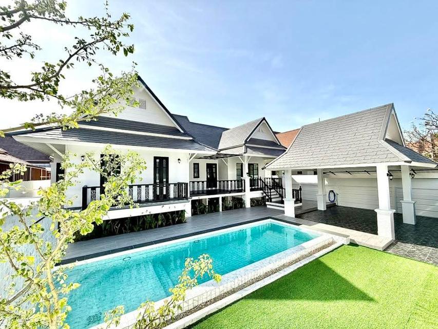 Luxury villa Pattaya for sale 1