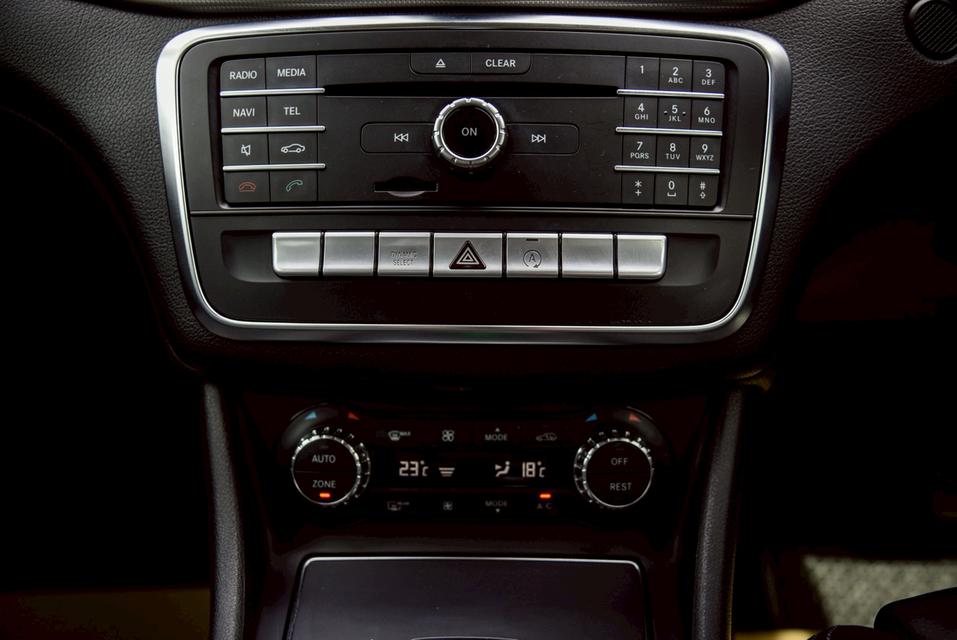 รหัสรถ CBL6544 Mercedes-Benz GLA200 1.6 Urban W156 AT 2020 19