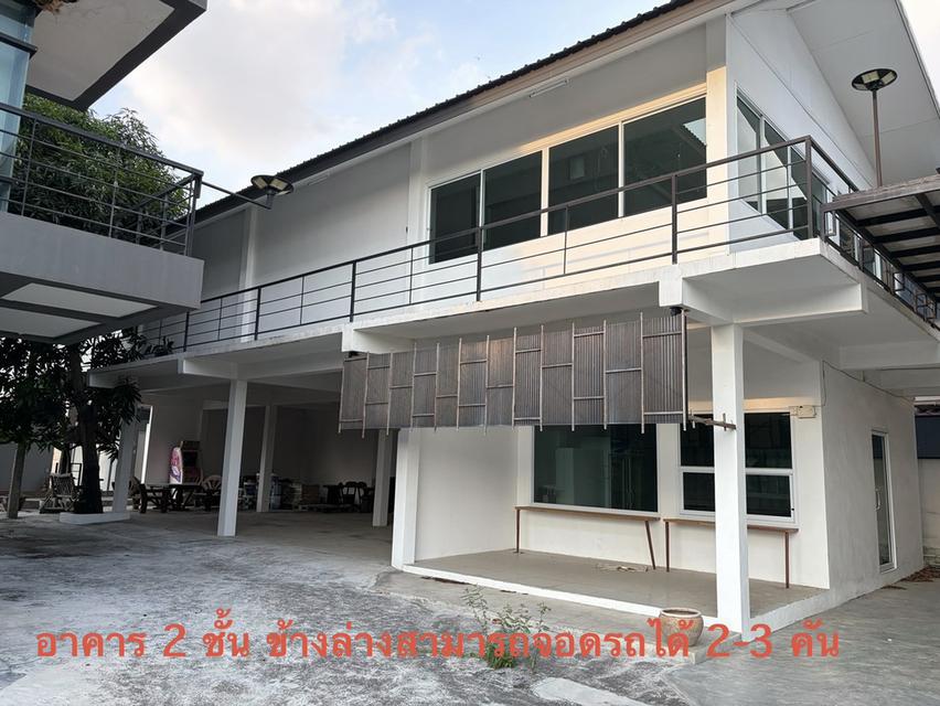 สำนักงาน สระว่ายน้ำ บ้าน 15