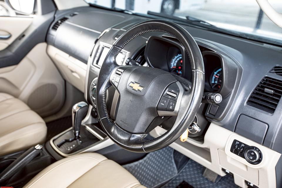 CHEVROLET TRAILBLAZER 2.8 LTZ 4WD ปี 2013 สึขาว ดีเซล 7 ที่นั่ง 15
