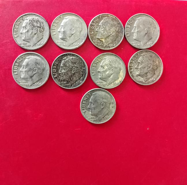 ปล่อยครับ เหรียญ 10 เซนต์สหรัฐฯ (Roosevelt Dime) ปี 1964 เนื้อเงิน 90% ทองแดง 10% ถ้าตีเป็นขายหลอมเงิน  กรัมละ 63-65 บาท  แต่ถ้าตีตามร้านจะอยู่ที่ 60