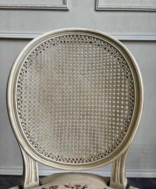 Louis chair