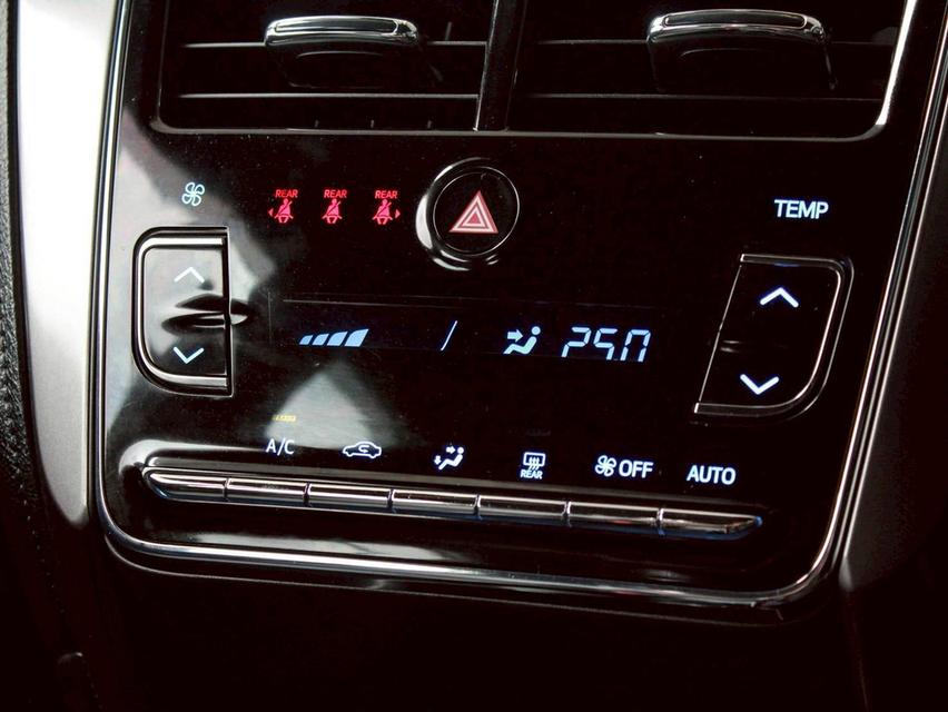 ขาย Toyota Yaris 1.2Sport ปี21 10