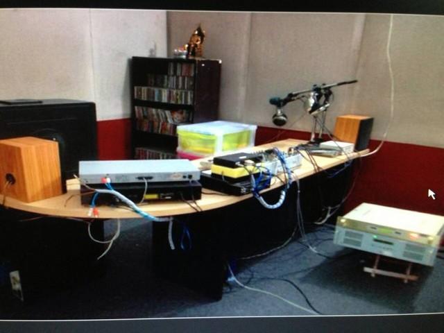 ทำเลเงื่อนไขซื้อขายสิ่งสำคัญ สถานีวิทยุชุมชนคลื่น FM จดทะเบียนถูกต้องขึ้นต่อ กสทช. ทำต่อได้เลย โทร 083-0052952 1
