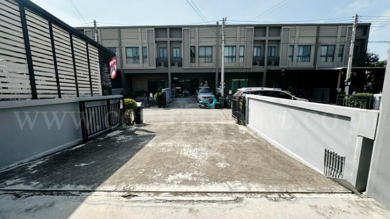 ทาวน์โฮม เวิร์ฟ ติวานนท์ - รังสิต พร้อมอยู่ ราคาถูก 2