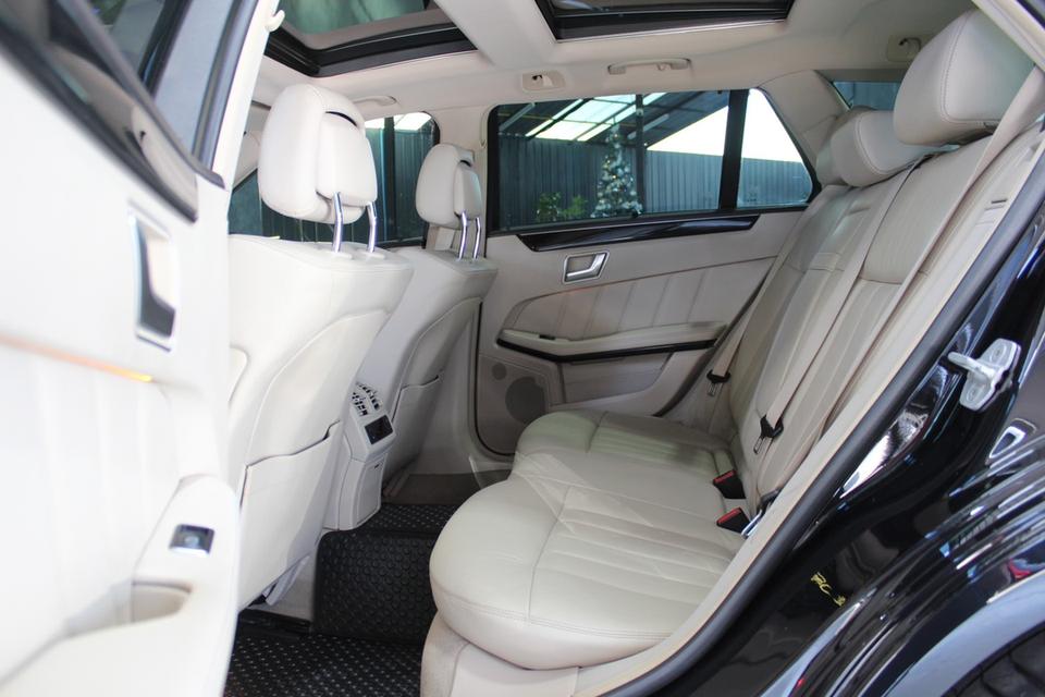 รหัสรถ JRS1456 Benz E300 Estate AMG 2015 มือเดียว 14
