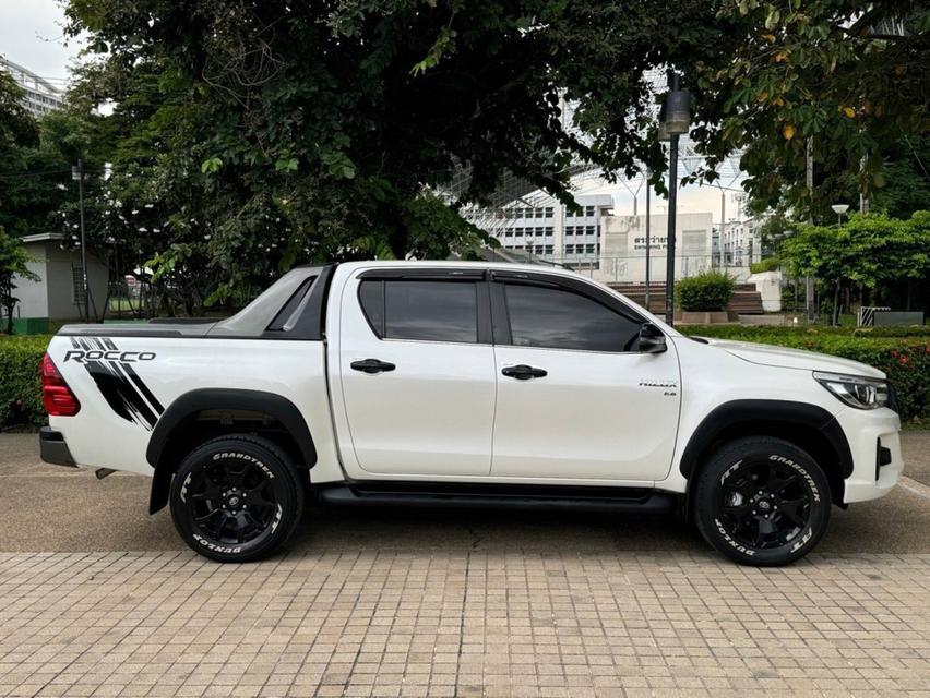 Toyota Revo Rocco 2.8 Auto Top ปี 2019 เบาะไฟฟ้า Navi Airbags 7 ใบ ขับ 2 8