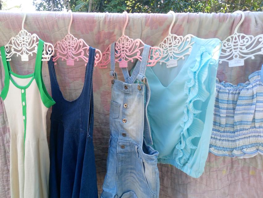 เสื้อผ้าแฟชั่นผู้หญิง