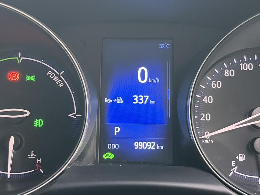 TOYOTA CHR, 1.8 HV Mid  ปี 2019 12