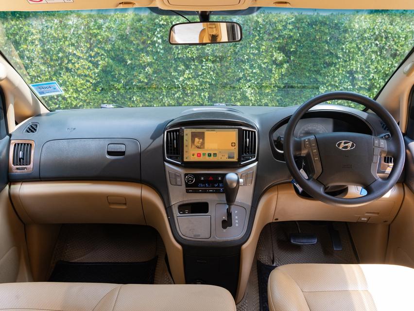 HYUNDAI H-1 2.5 ELITE 2019 āļĢāļđāļāļāļĩāđ 17