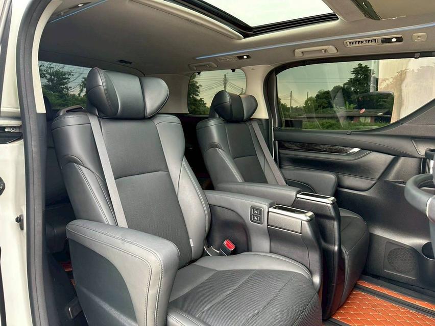 Toyota Alphard 2.5 SC Package MNC ปี 2020 จด 2021 14