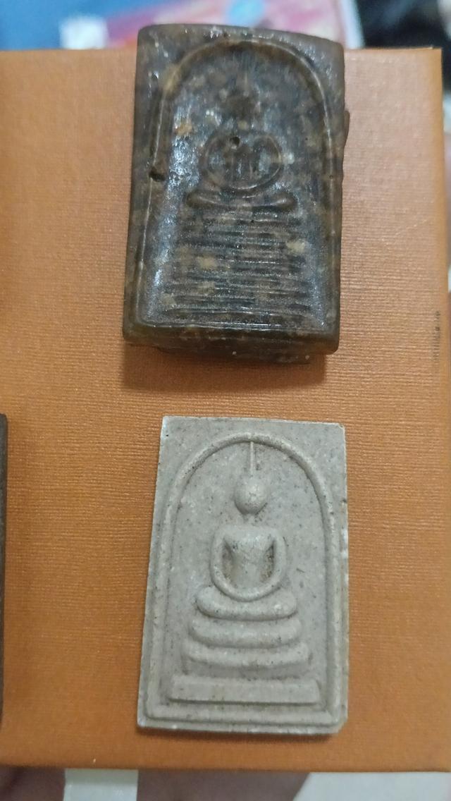 พระสมเด็จ สี่รุ่น สี่แบบ เก่าๆ รูปที่ 3