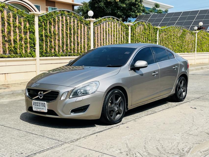 VOLVO S60 1.6 DRIVE Superior ปี 2013 สภาพนางฟ้า