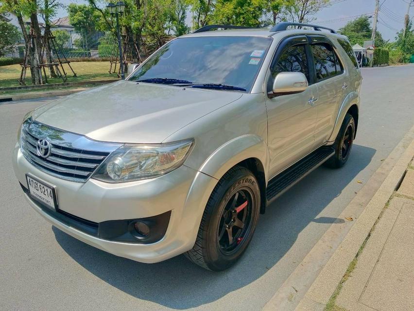 Toyota Fortuner 2.7 ปี 2013 เบนซิน ติดแก๊ส LPG ลงเล่ม