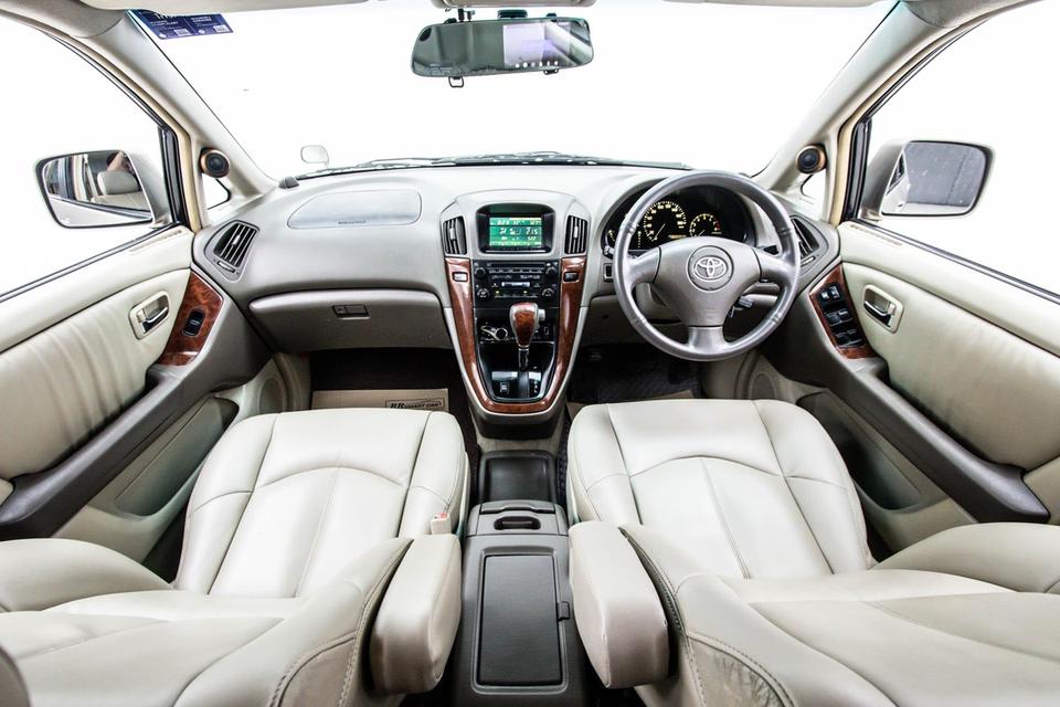 TOYOTA HARRIER 3.0 FOUR 2003 6