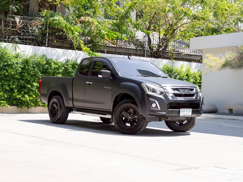 ISUZU D-MAXมือสอง ตัวยกสูง ปี2017 ฟรีดาวน์ ออกรถง่าย